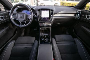Volvo EX40