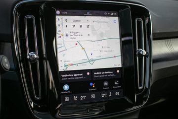 Volvo EX40