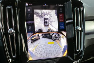 Volvo EX40