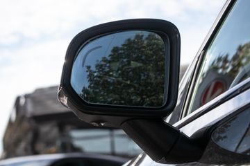 Volvo EX40