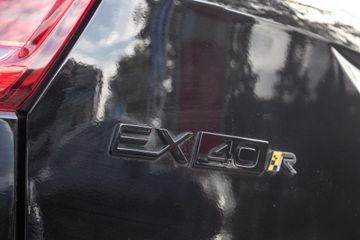 Volvo EX40