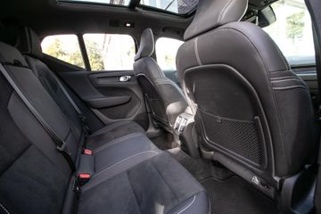 Volvo EX40