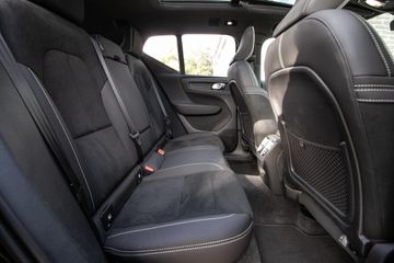 Volvo EX40