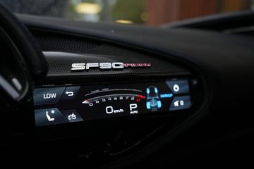 Ferrari SF90 Spider