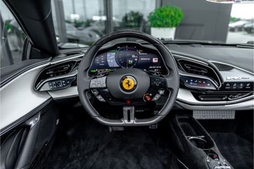 Ferrari SF90 Spider