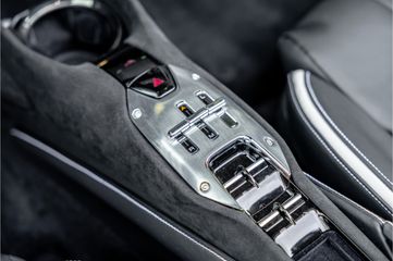 Ferrari SF90 Spider
