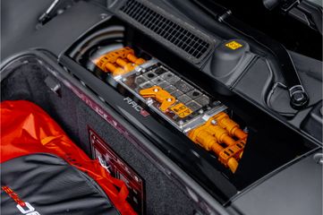 Ferrari SF90 Spider