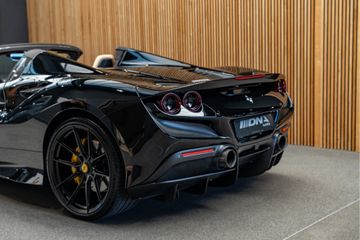 Ferrari F8 Spider