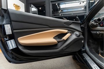 Ferrari F8 Spider