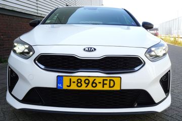 Kia ProCeed