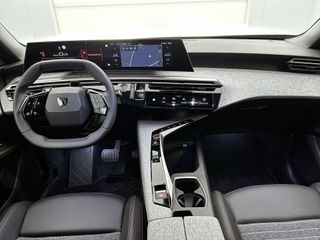 Peugeot e-3008