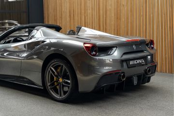 Ferrari 488