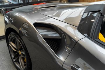 Ferrari 488