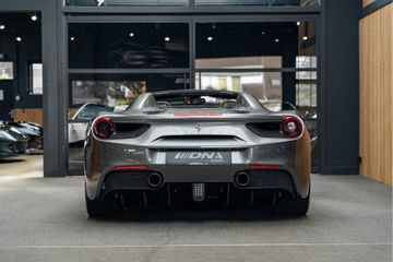 Ferrari 488