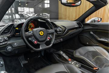 Ferrari 488