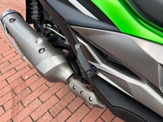 Kawasaki J300