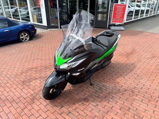 Kawasaki J300