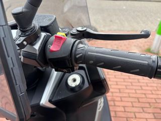 Kawasaki J300