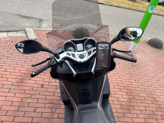 Kawasaki J300