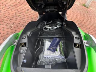Kawasaki J300