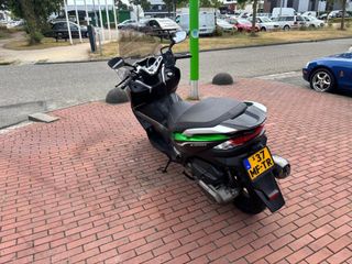 Kawasaki J300