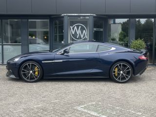 Aston Martin V12 Vanquish