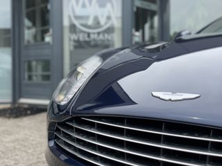 Aston Martin V12 Vanquish