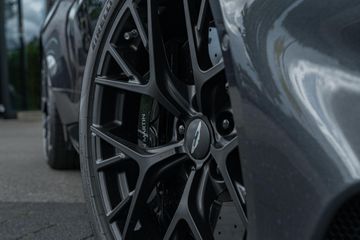 Aston Martin Vanquish