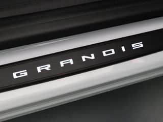 Mitsubishi Grandis