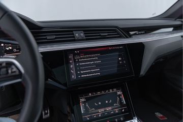 Audi Q8 Sportback e-tron