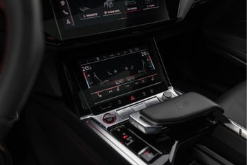 Audi Q8 Sportback e-tron