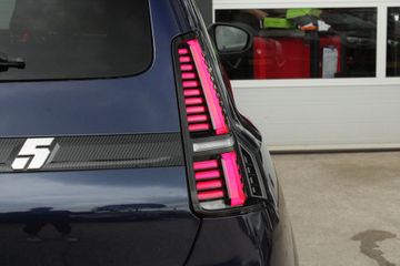 Renault 5