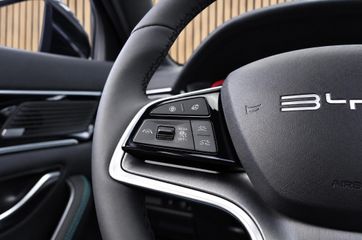BYD SEAL U