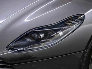 Aston Martin DB11