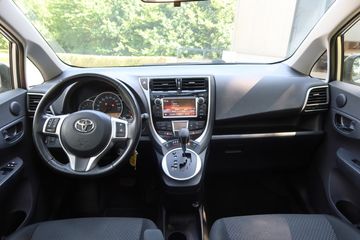 Toyota Verso-S