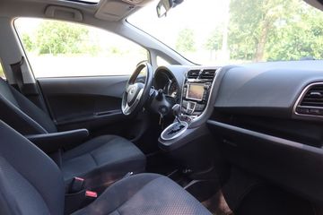 Toyota Verso-S