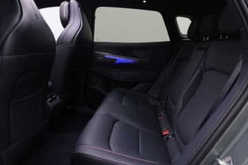 Lynk & Co 08