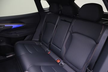 Lynk & Co 08