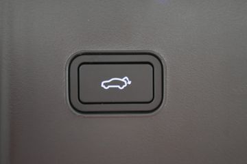 Lynk & Co 08