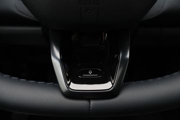 Lynk & Co 08