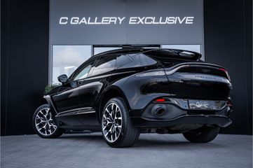 Aston Martin DBX