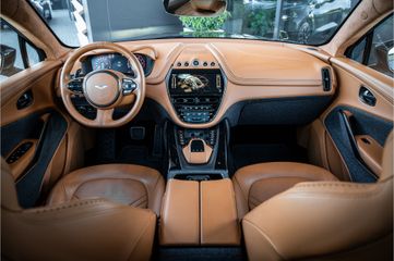 Aston Martin DBX