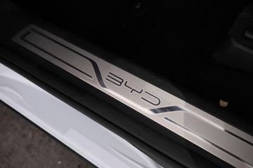 BYD SEAL U