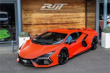 Lamborghini Revuelto