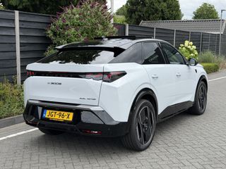 Peugeot e-3008