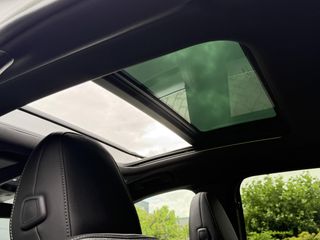 Peugeot e-3008