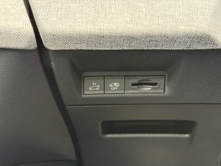 Peugeot e-3008
