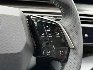 Peugeot e-3008