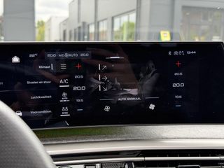 Peugeot e-3008