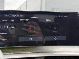 Peugeot e-3008